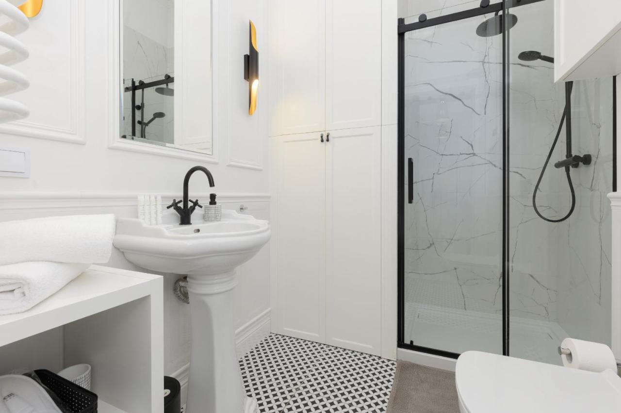 Apartment Strzelecka Old Town Cracow By Renters Prestige Cracovia Exterior foto