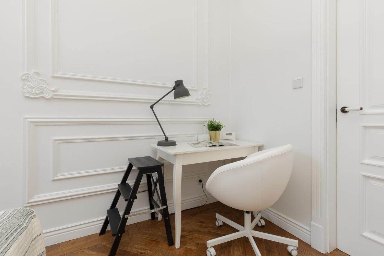 Apartment Strzelecka Old Town Cracow By Renters Prestige Cracovia Exterior foto